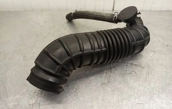 KIA Carens II Intercooler hose/pipe 281382G300 2G300