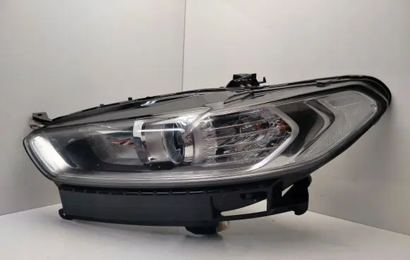 Ford Mondeo MK V Headlight/headlamp 