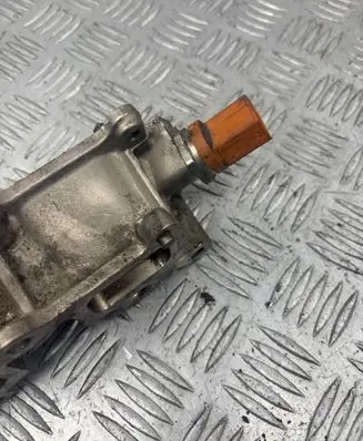 Volkswagen PASSAT B7 Intake manifold CK284AHB