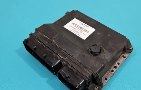 Toyota Avensis T270 Engine control unit/module ECU 89661-05J70 IMPRK1397245