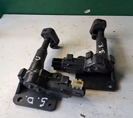 Chrysler Voyager Vent/Glass mechanism 