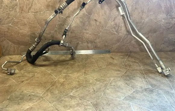 BMW 2 F46 Air conditioning (A/C) pipe/hose 9209721