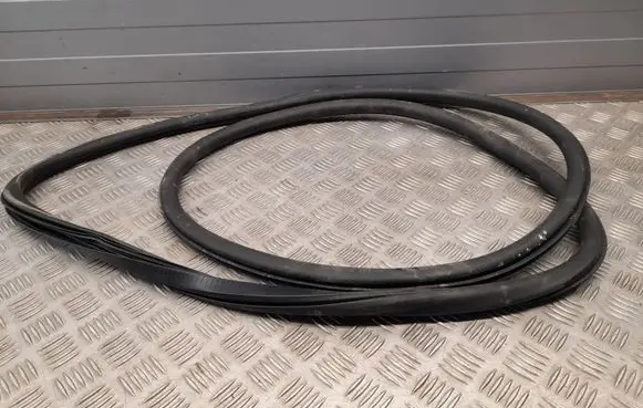 Chrysler Pacifica Front door rubber seal 68188726AD