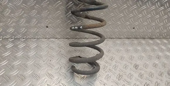 Toyota Avensis T270 Rear coil spring 