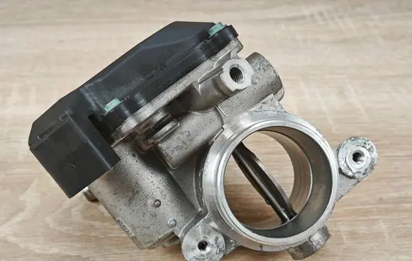 Audi A6 C7 Throttle valve 04L128063T