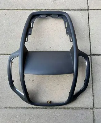 Opel Zafira C Radio/GPS head unit trim 13384269