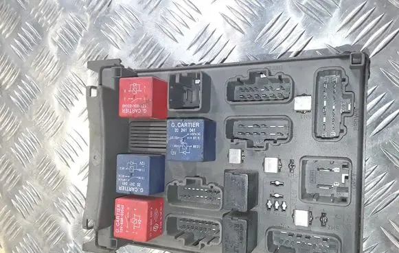 Renault Laguna II Comfort/convenience module 528095401 8200148809 8200004201E