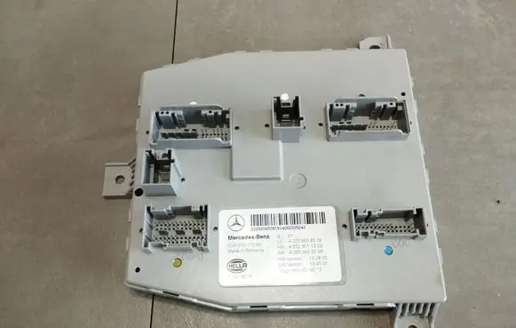 Mercedes-Benz S W222 SAM control unit A2229022209 A2229006509