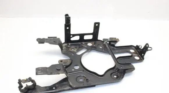Volkswagen Golf VII Other engine bay part 5GE906131C