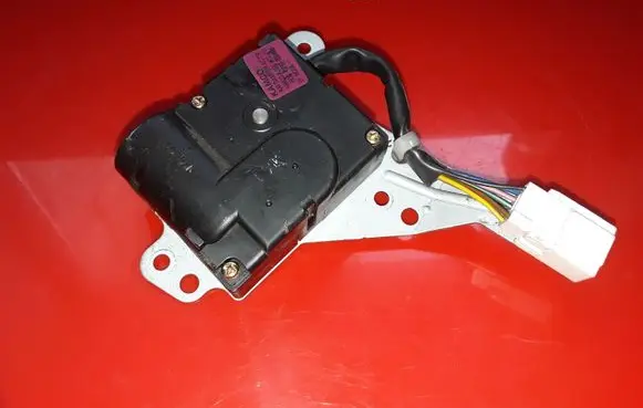 Hyundai Trajet Air flap motor/actuator F00S4C2115 D266BBW8A