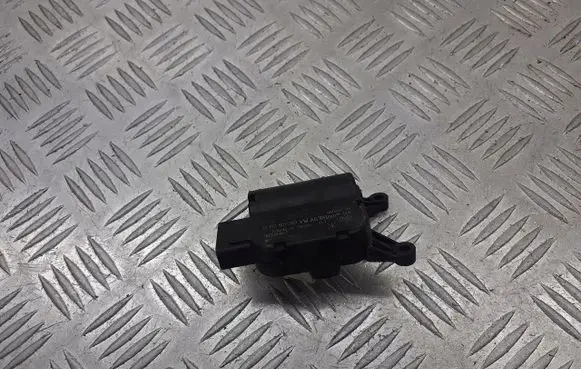 Volkswagen Golf V A/C air flow flap actuator/motor 1K1907511C