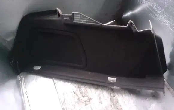 Trunk/boot side trim panel