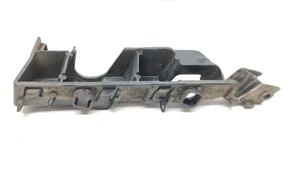 Audi A6 C7 Fender mounting bracket 4G0807284