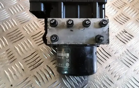 Volkswagen Golf IV ABS Pump 1J0907379G 10094903403 1J0614117C