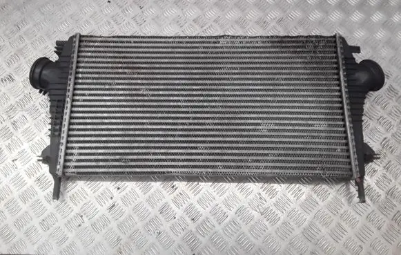 Opel Insignia A Intercooler radiator 13241751 P1831001