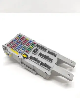 Hyundai Santa Fe Fuse module 919502B400 1005C02028