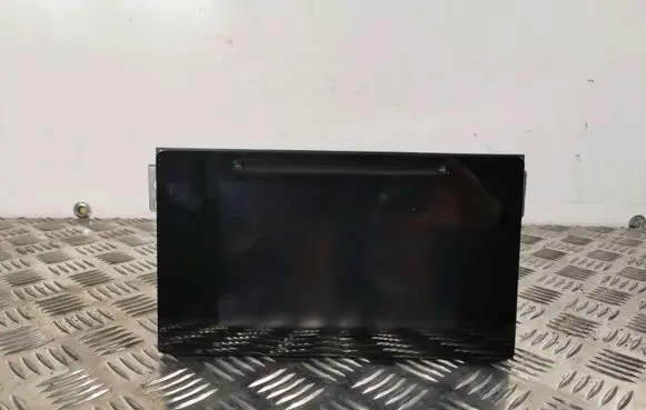 Toyota Prius (XW50) Radio/CD/DVD/GPS head unit 8614047300