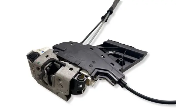 Jeep Cherokee Front door lock P68211097AC T8BKD2778 P5546