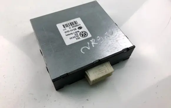 Volkswagen Golf VI Other control units/modules 1K0919041