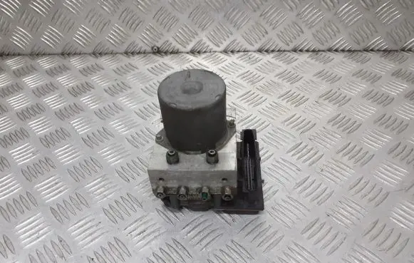 Renault Megane II ABS Pump 8200344607