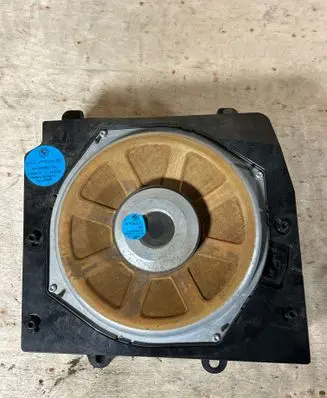 BMW X3 E83 Subwoofer speaker 6990103 65136990103 6906173