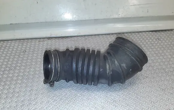 Mitsubishi Lancer VIII Air intake duct part 1505A375
