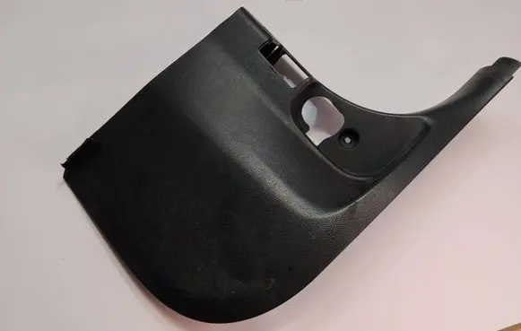 BMW 3 E90 E91 Foot area side trim 9132714 11242010 107058