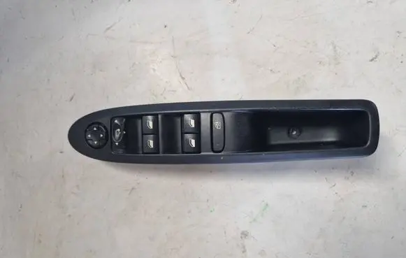 Citroen C4 II Electric window control switch 96657051ZD