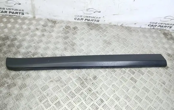 Volvo XC60 Front door trim (molding) 31294845