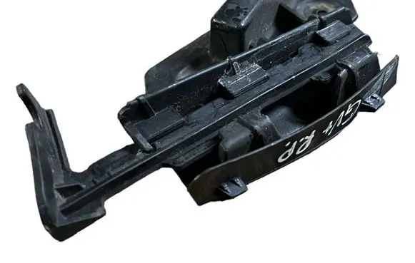 Volkswagen Golf Plus Front bumper mounting bracket 5M0807935 5M0807049
