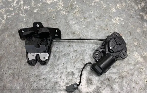 Volvo XC60 Tailgate/trunk/boot lock/catch/latch 31484699-bili 31484699