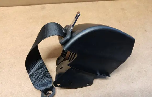 BMW 2 F22 F23 Rear seatbelt 3724330903 7291164