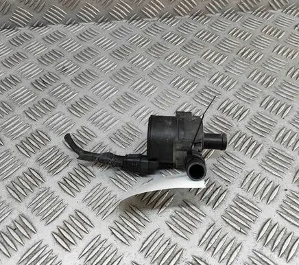 Mercedes-Benz X-class W470 Electric auxiliary coolant/water pump A4535000286