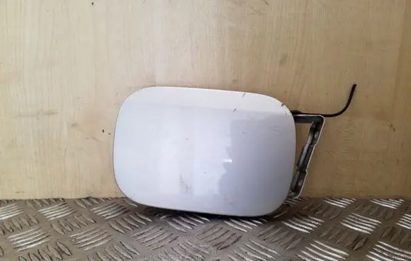 Mercedes-Benz E W211 Fuel tank cap A0005843117 A2115841939