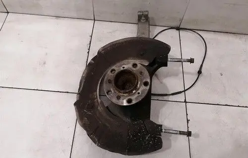 BMW 5 F10 F11 Front wheel hub 31212284053