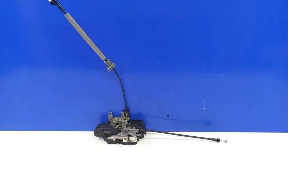 Volvo XC90 Coupe door lock (next to the handle) 31349890 31349739