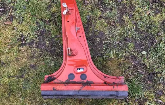Renault Captur Pillar (middle) 