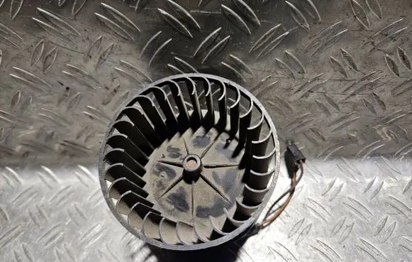 Ford Fiesta Heater fan/blower 90FG18565AA