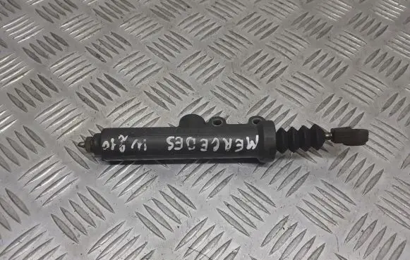 Mercedes-Benz E W210 Clutch slave cylinder 2022900112