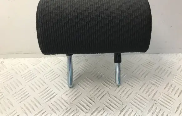 Toyota Avensis T270 Rear seat headrest 7194005220C1