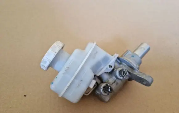 Fiat Fullback Master brake cylinder