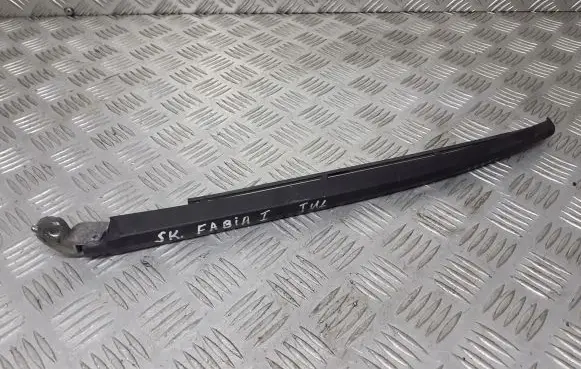Skoda Fabia Mk1 (6Y) Rear wiper blade arm
