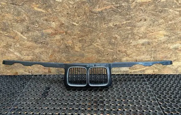 Citroen DS4 Front bumper upper radiator grill