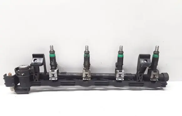 Volvo C30 Fuel injectors set 5M5G9H487BA