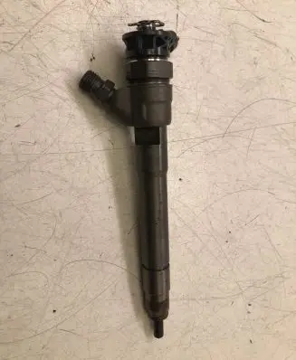 Nissan X-Trail T32 Fuel injector 0445110546 8H88716