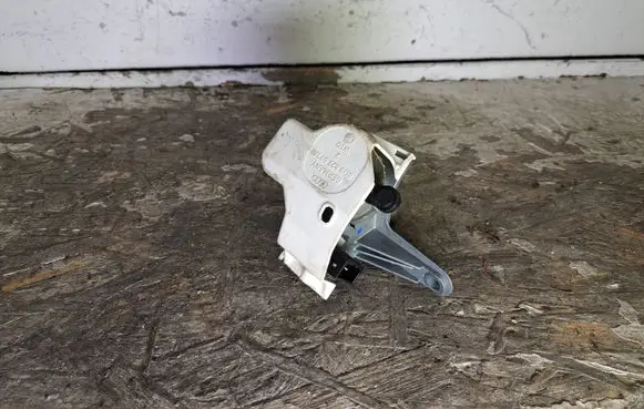 Audi A3 S3 8L Tailgate exterior lock 8D9827573A