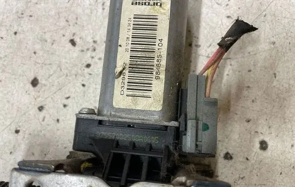 Citroen C5 Seat adjustment motor 984685104 979570D2500A0605