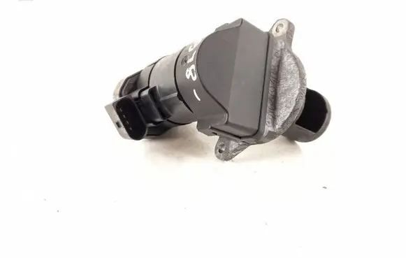 Mercedes-Benz E W211 EGR valve 6461400760 6461400460