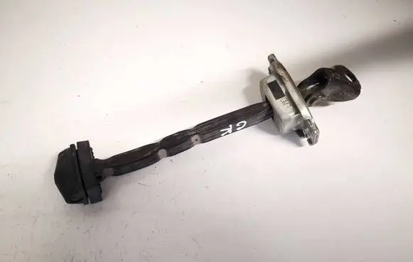 Honda CR-V Rear door check strap stopper