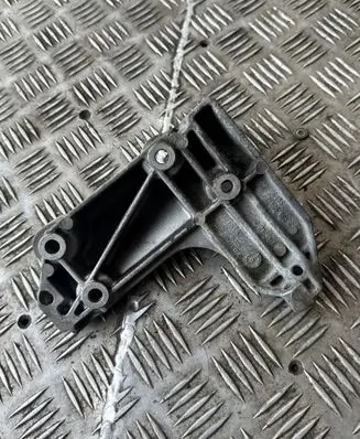 BMW 1 E81 E87 A/C compressor mount bracket 7505980 24168110